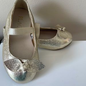 5/$25 Place Gold Shimmer dress shoes Baby Size 5